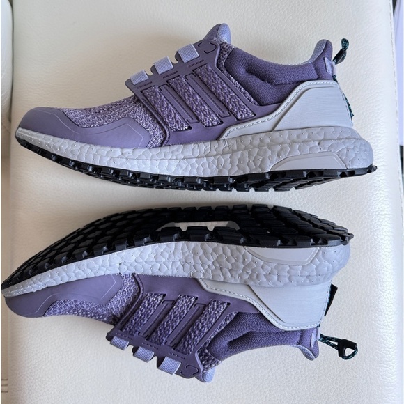 NWT Adidas Ultraboost 1.0 Women’s Sneakers in Size 7.5 - Picture 8 of 14